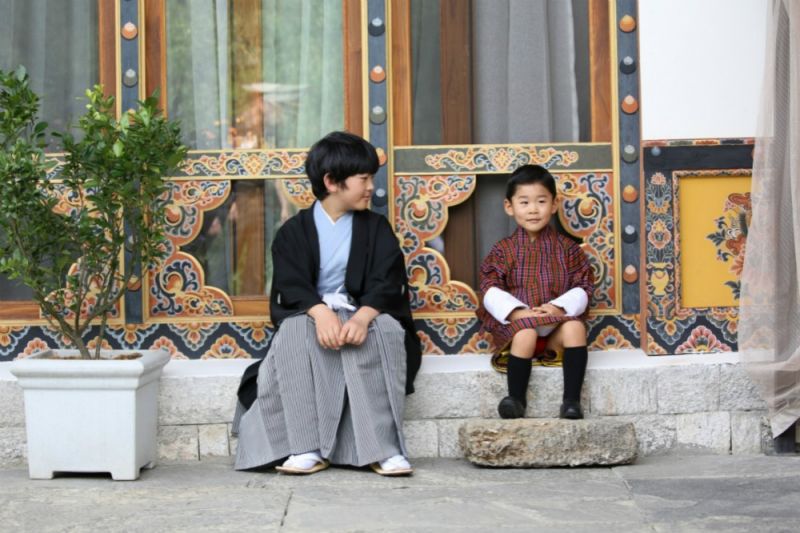 hoàng tử Hisahito và hoàng thái tử của Bhutan hoàng tử Hisahito và hoàng thái tử của Bhutan